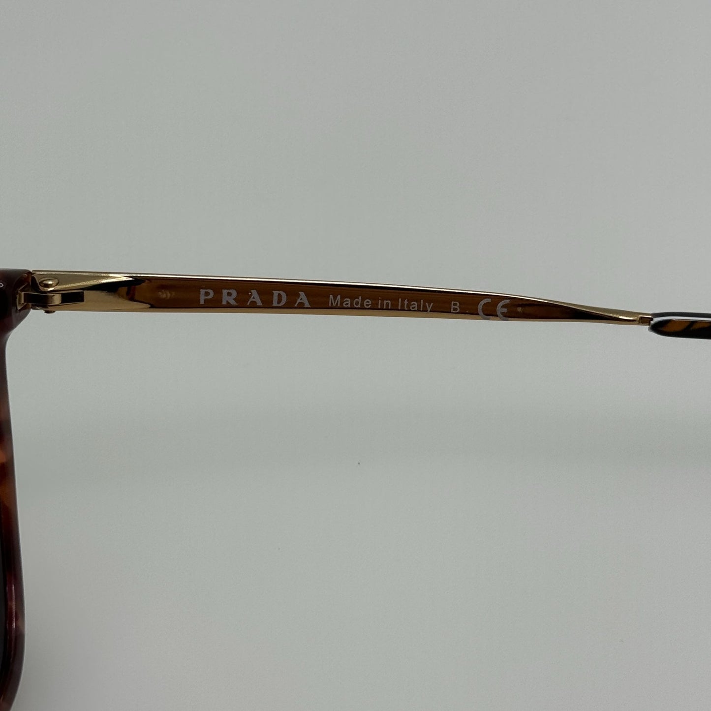 Prada Sunglasses VPR 11T EU0-1O1 51-17-140