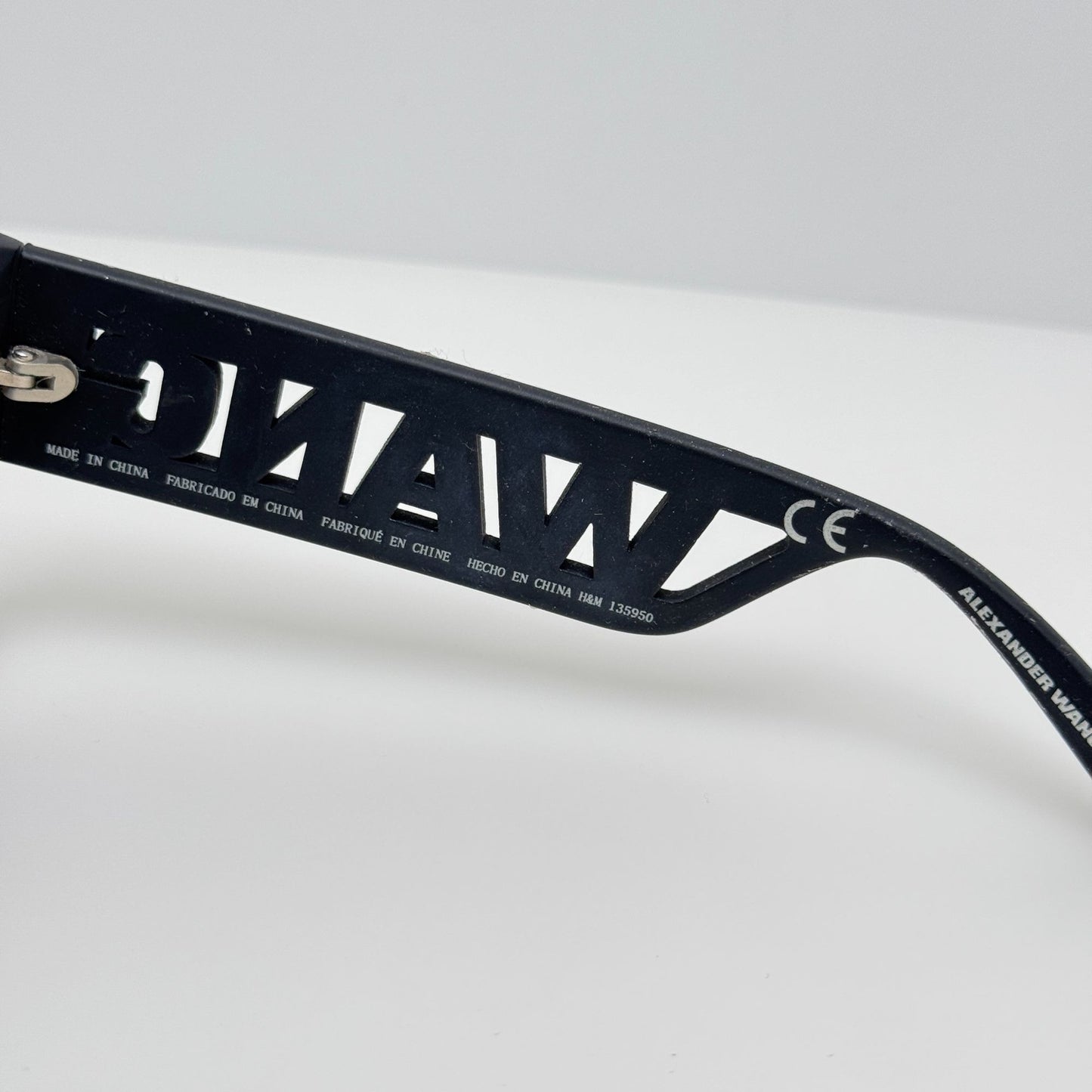 Alexander Wang Sunglasses 135950 Black H&M