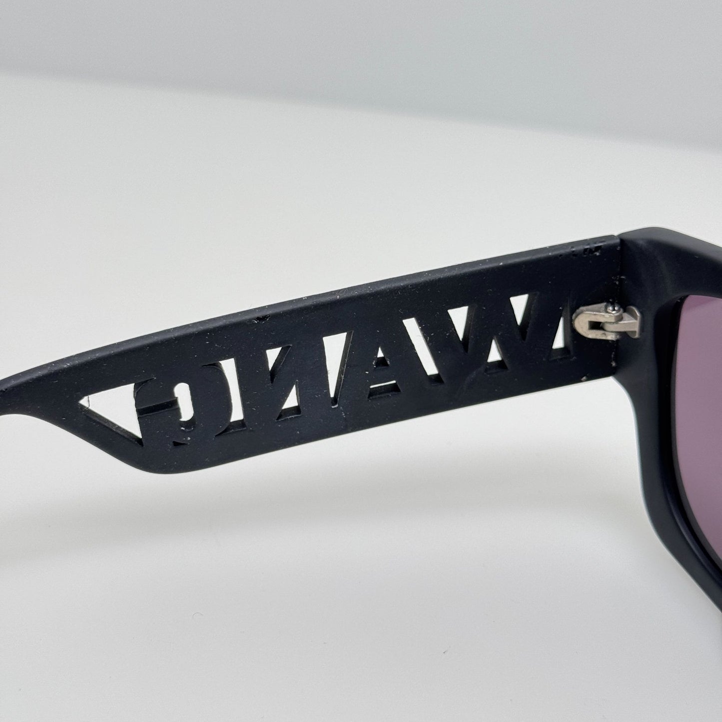 Alexander Wang Sunglasses 135950 Black H&M