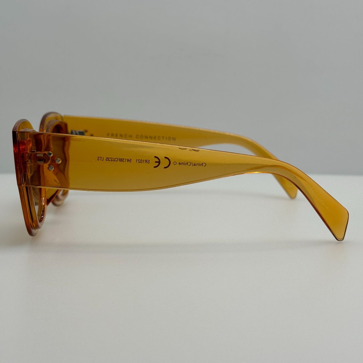 French Connection Sunglasses SR1021 54138FCU235 LTS